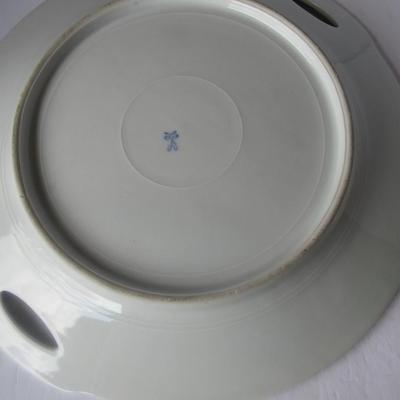 Lot 452:  Blue Willow Plate and Fancy Handled Blue/White Tray
