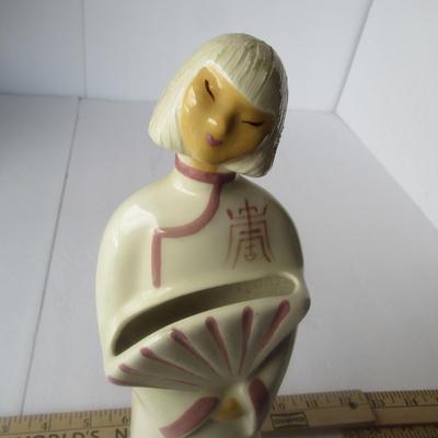 Lot 453: Vintage Heidi Schoop Lady Vase