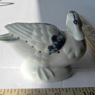 Lot 455:  Duck Potpourri Holder