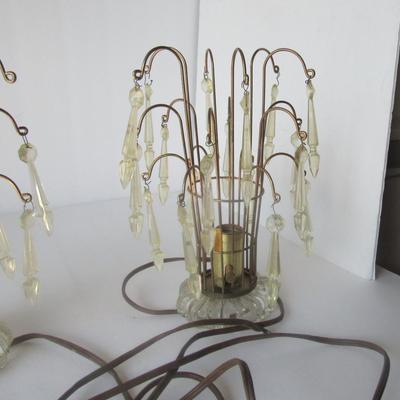 Lot 459: Vintage Wire, Glass and Plastic Lamps