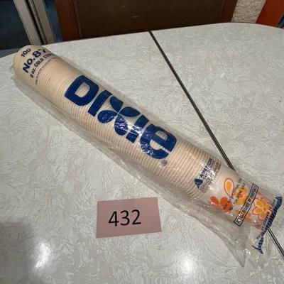 Vintage sleeve of Dixie Cups
