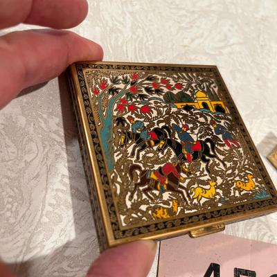 Vintage compact & lipstick holder