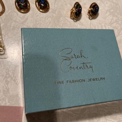 Sarah Coventry set