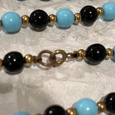 Vintage beads set