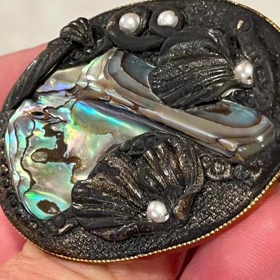 Art Nouveau pin