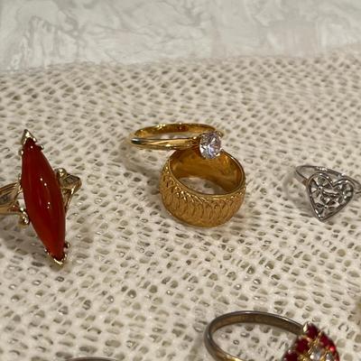 Lot of costume rings