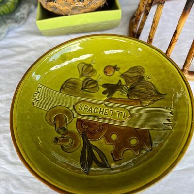 California ceramics MCM green Spaghetti set
