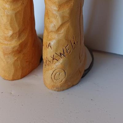 Vintage Jim Maxwell signed Clown with a balloon figure