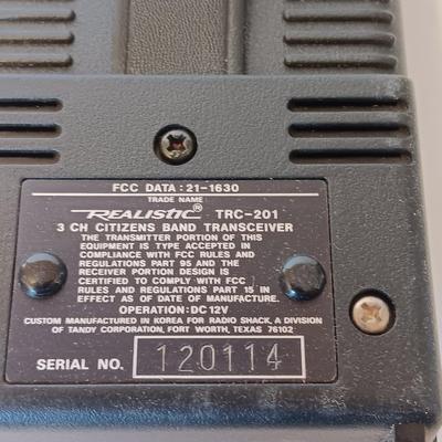 Vintage Realistic 2-watt Solid-state TRC-201 C.B. 14 channel Walkie Talkie with instructions