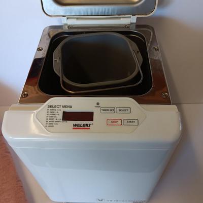 Nice electric Welbilt bread maker machine with storage dust cover