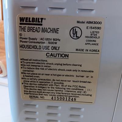 Nice electric Welbilt bread maker machine with storage dust cover