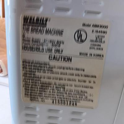 Nice electric Welbilt bread maker machine with storage dust cover