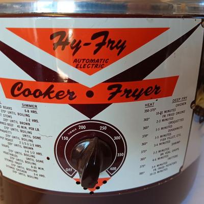 Vintage HY-FRY Automatic Electric cooker - Fryer with lid and metal strainer inside comes with instructions booklet