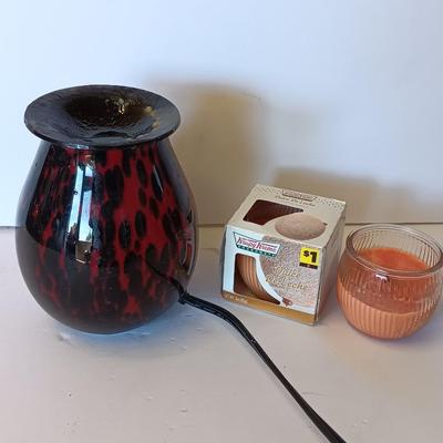Beautiful Art glass illuminated red & Black scented wax burner. - Like a Scentsy burner