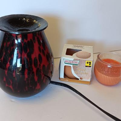 Beautiful Art glass illuminated red & Black scented wax burner. - Like a Scentsy burner