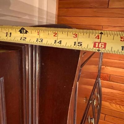 Vintage Solid Wood Duncan Phyfe Style China Cabinet