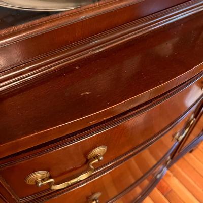Vintage Solid Wood Duncan Phyfe Style China Cabinet