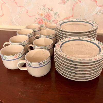 TIENSHAN Stoneware â€œWild Flowersâ€ 8 Person Setting