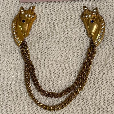 Coro 1930s Double horse Head brooch