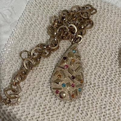 Lot of 60s jewelry
