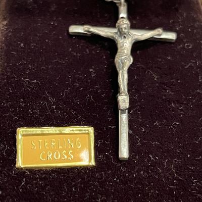 Vintage Hardinâ€™s Sterling silver cross