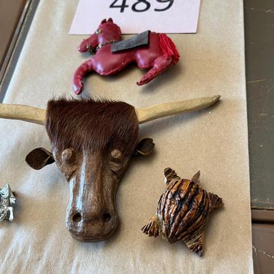 Cool vintage animal brooches!