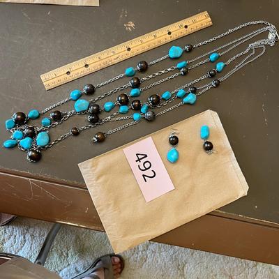 Necklace & earring set