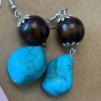 Necklace & earring set