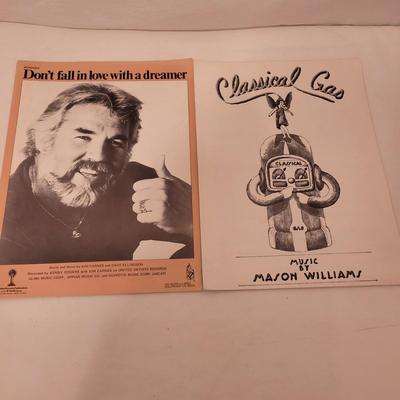 Classic Rock Music Books: Carly Simon, James Taylor, Linda Ronstadt, & More (M-DW)