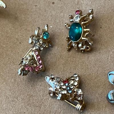 Vintage brooches