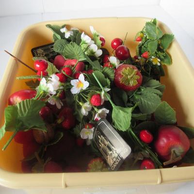 Lot 469:  All Kinds of Floral and Fruit Crafting Decor