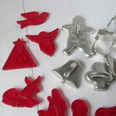 Lot 477:  Nice Lot of Vintage Cookie Cutters, Red Plastic Nativity, More