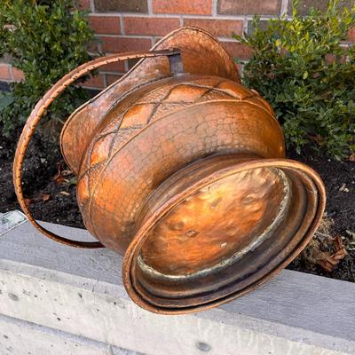 BEAUTIFUL LARGE ALL COPPER VESSEL- COAL SKUTTLE?