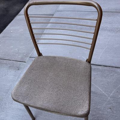 VINTAGE FOLDING METAL CHAIR PAIR NICE 60â€™s LOOK