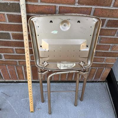 VINTAGE FOLDING METAL CHAIR PAIR NICE 60â€™s LOOK