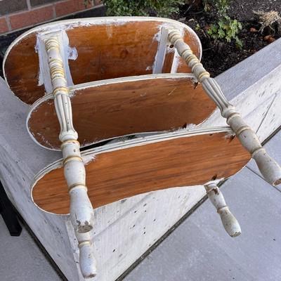 CUTE SHABBY 8-SHELF OCCASIONAL TABLE w/ KIDNEY BEAN SHAPED SHELVES