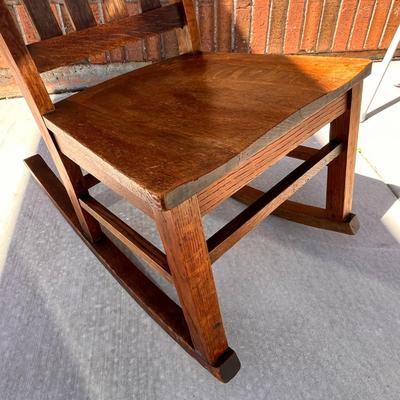 ANTIQUE SMALL OAK MISSION-STYLE ROCKER