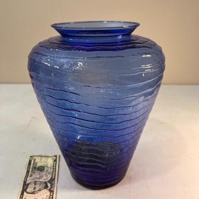 BEAUTIFUL TALL BLUE GLASS STRIATED VASE
