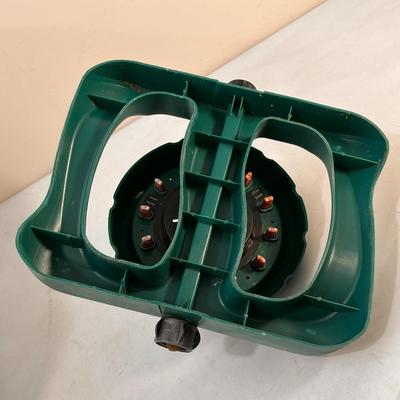 GILMOUR LAWN SPRINKLER RAINBIRD STYLE