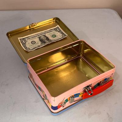 METAL CANDY LAND GAME LUNCH BOX FUN VINTAGE GRAPHICS