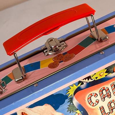 METAL CANDY LAND GAME LUNCH BOX FUN VINTAGE GRAPHICS