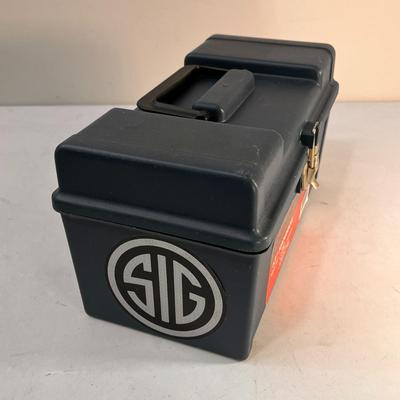 13â€ HANDBOX PLASTIC TOOL BOX w/ METAL CLASP