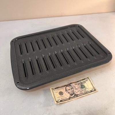 LIKE NEW 2-PART OVEN BROILER PAN