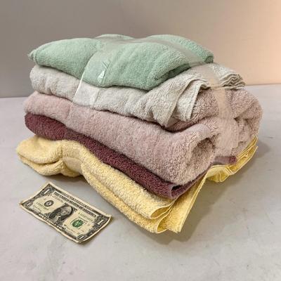 CLEAN TERRY CLOTH TOWEL BUNDLE 