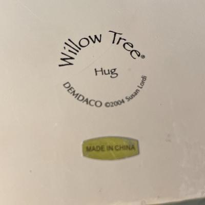 WILLOW TREE â€œHUGâ€ CHILD AND DOG LIDDED TRINKET BOX