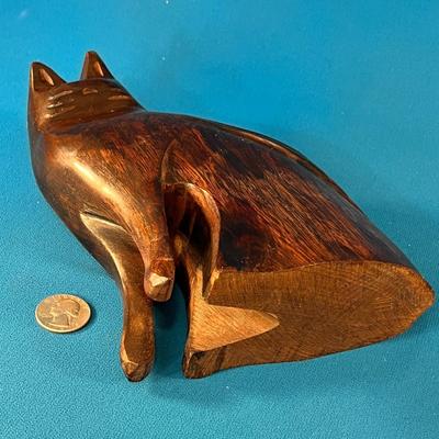 INTERESTING CARVED IRONWOOD CAT FIGURE