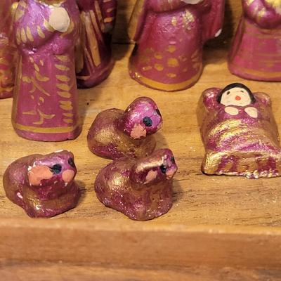 Christmas Ornaments, Unique Nativity Set, and More (LR-DW)