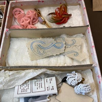 Jewelry box full