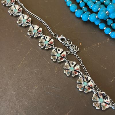 Lot of necklaces