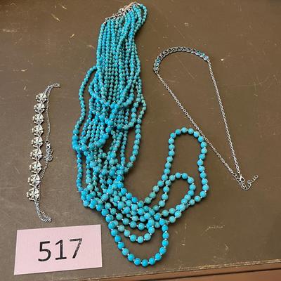 Lot of necklaces